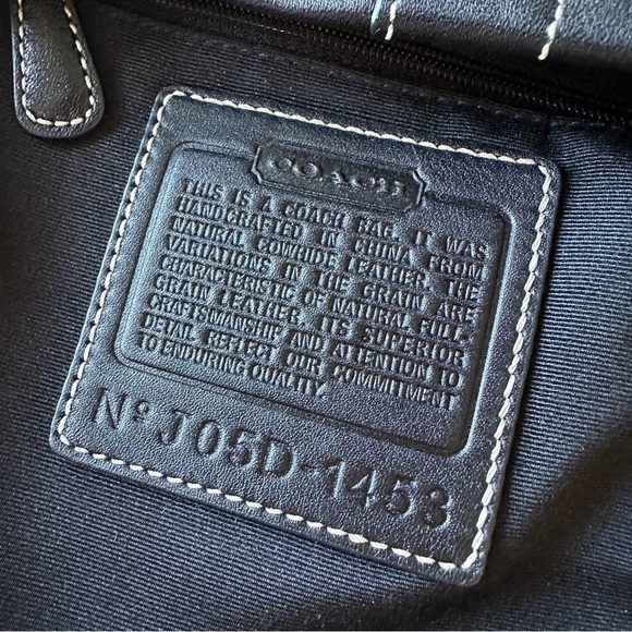 Vintage Coach Leather Shoulder Bag - Picture 3 of 13